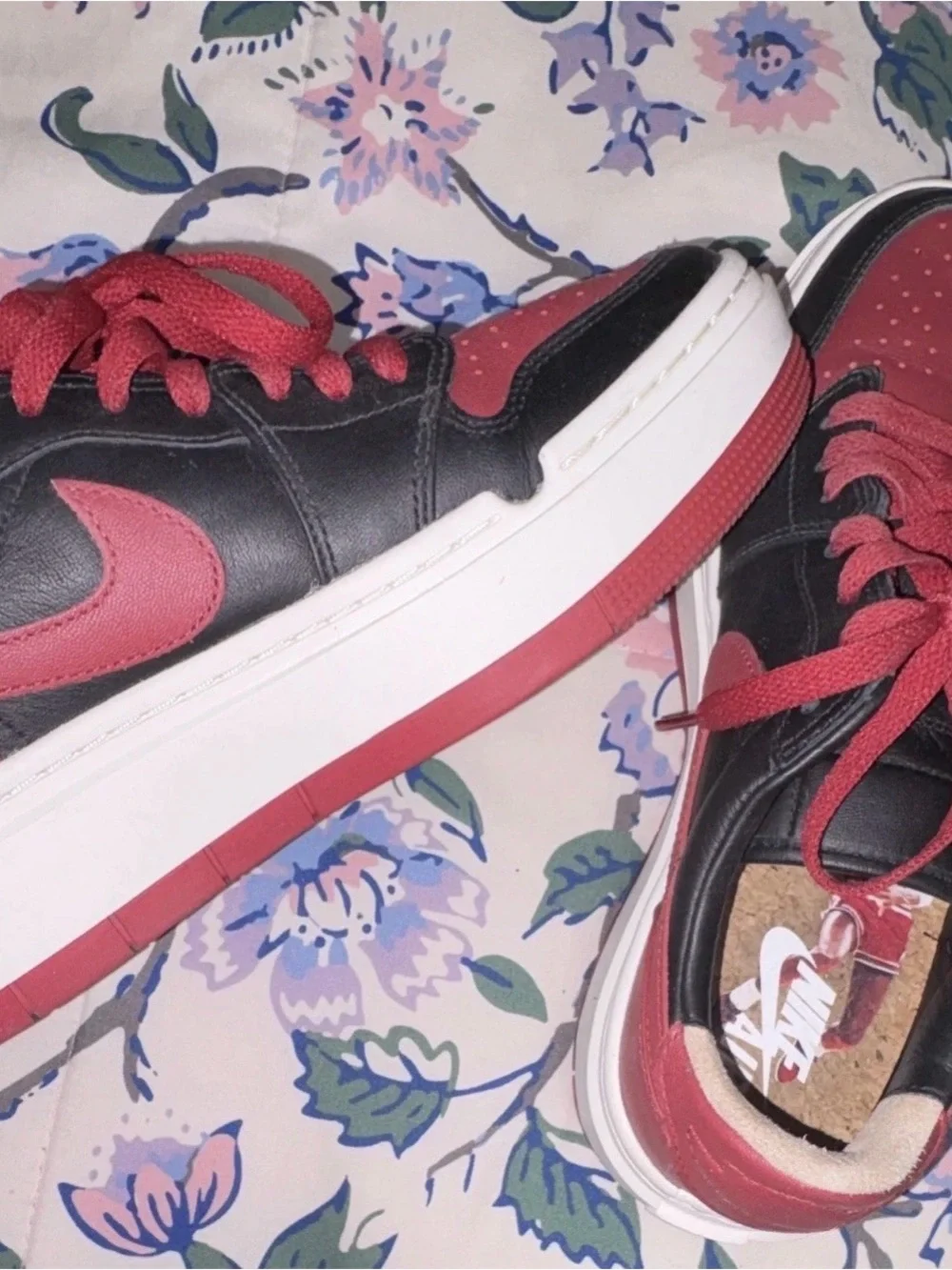 Nike Air Jordan 1 Low Red Black Nike Air Jordan 1 Low Red Black White Sneakers
